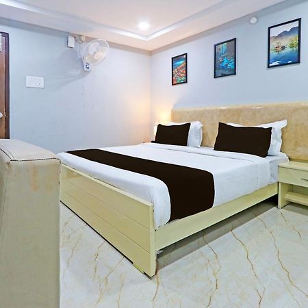 Super Townhouse Qualia Elite S R Nagar Hotel Hyderabad Exterior foto
