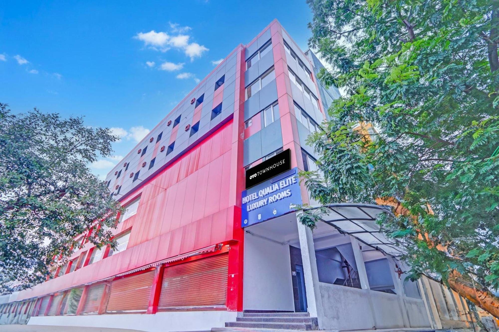 Super Townhouse Qualia Elite S R Nagar Hotel Hyderabad Exterior foto