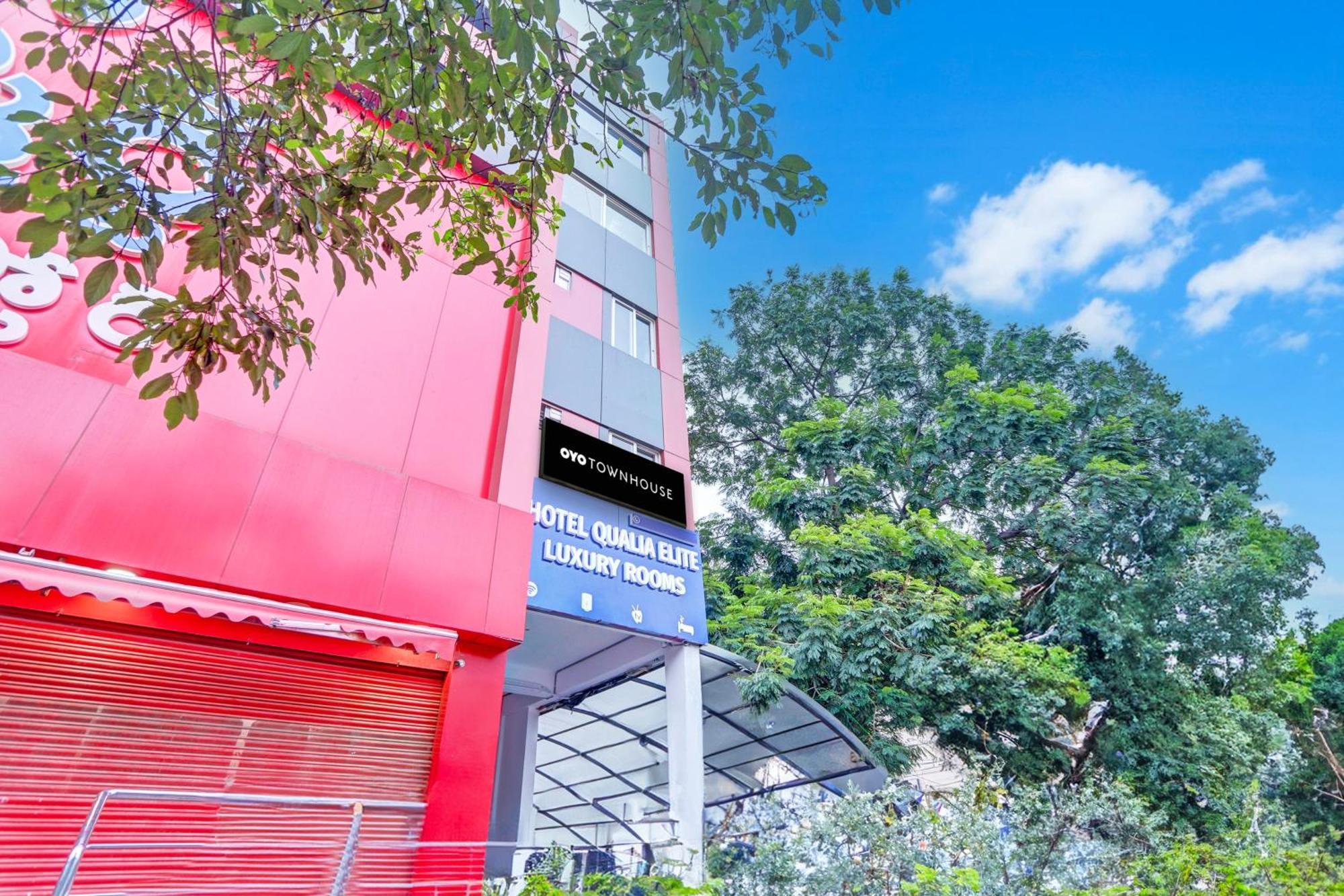 Super Townhouse Qualia Elite S R Nagar Hotel Hyderabad Exterior foto