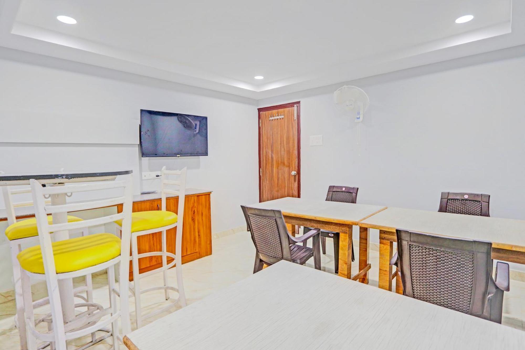 Super Townhouse Qualia Elite S R Nagar Hotel Hyderabad Exterior foto